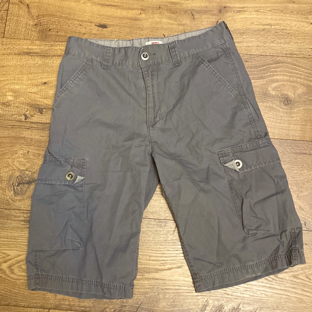 Levi cargo shorts